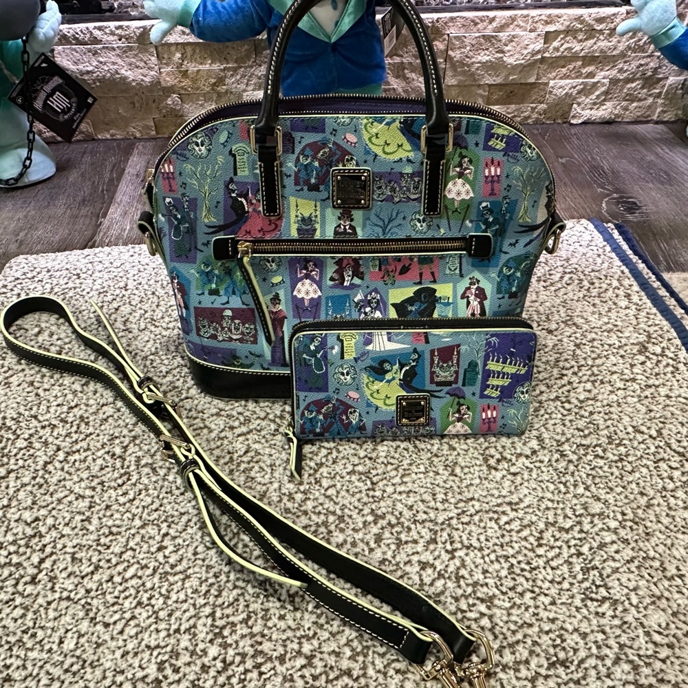 2020 Disney Dooney & Bourke Haunted Mansion Purse and Wallet